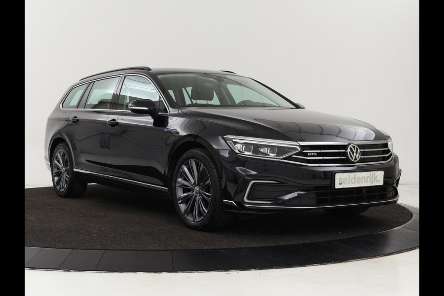 Volkswagen Passat 1.4 TSI PHEV GTE | Trekhaak | Stoelverwarming | Massage | Adaptive cruise | Carplay | Camera | Navigatie | Matrix LED | Virtual Cockpit