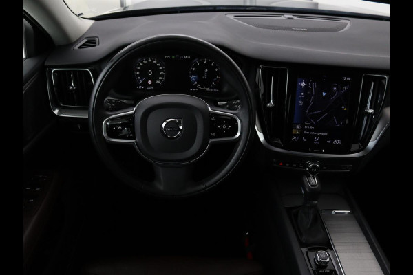 Volvo V60 2.0 T5 Inscription | Stoelventilatie | Leder | Trekhaak | Carplay | Adaptive cruise | Harman/Kardon | Achterbankverwarming | Full LED | Dodehoek detectie | Navigatie