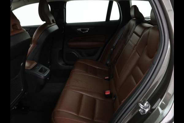 Volvo V60 2.0 T5 Inscription | Stoelventilatie | Leder | Trekhaak | Carplay | Adaptive cruise | Harman/Kardon | Achterbankverwarming | Full LED | Dodehoek detectie | Navigatie