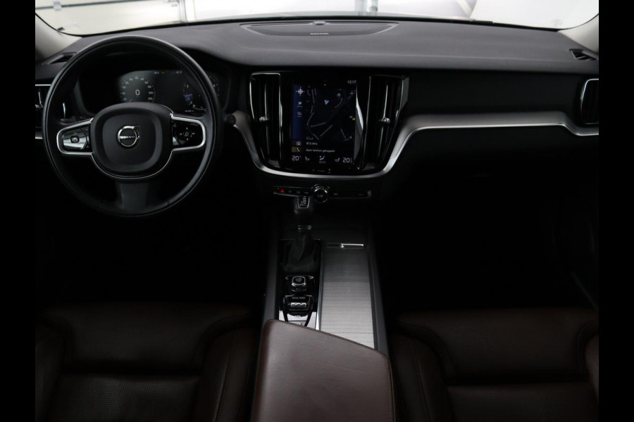 Volvo V60 2.0 T5 Inscription | Stoelventilatie | Leder | Trekhaak | Carplay | Adaptive cruise | Harman/Kardon | Achterbankverwarming | Full LED | Dodehoek detectie | Navigatie