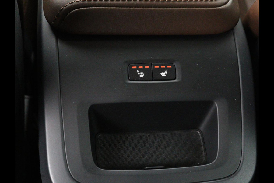 Volvo V60 2.0 T5 Inscription | Stoelventilatie | Leder | Trekhaak | Carplay | Adaptive cruise | Harman/Kardon | Achterbankverwarming | Full LED | Dodehoek detectie | Navigatie