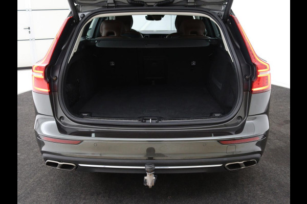 Volvo V60 2.0 T5 Inscription | Stoelventilatie | Leder | Trekhaak | Carplay | Adaptive cruise | Harman/Kardon | Achterbankverwarming | Full LED | Dodehoek detectie | Navigatie