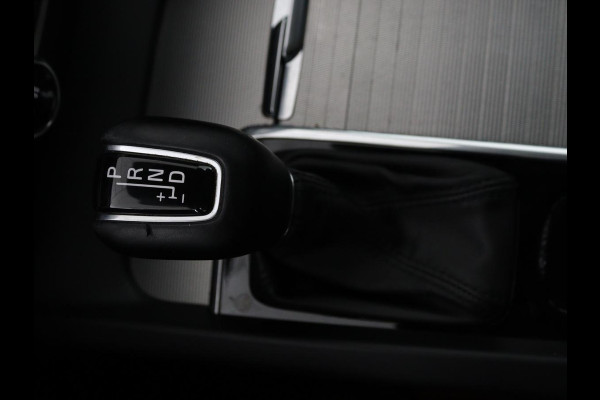Volvo V60 2.0 T5 Inscription | Stoelventilatie | Leder | Trekhaak | Carplay | Adaptive cruise | Harman/Kardon | Achterbankverwarming | Full LED | Dodehoek detectie | Navigatie