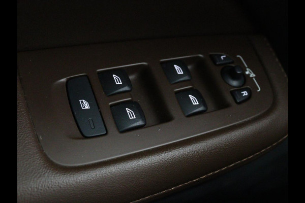 Volvo V60 2.0 T5 Inscription | Stoelventilatie | Leder | Trekhaak | Carplay | Adaptive cruise | Harman/Kardon | Achterbankverwarming | Full LED | Dodehoek detectie | Navigatie