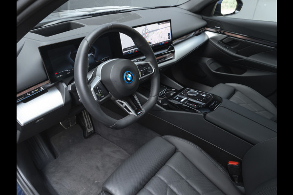 BMW i5 Touring eDrive40 M-Sport Pro - Pano - Onderstel Prof - Stoelventilatie