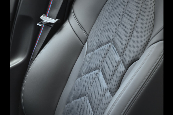 BMW i5 Touring eDrive40 M-Sport Pro - Pano - Onderstel Prof - Stoelventilatie