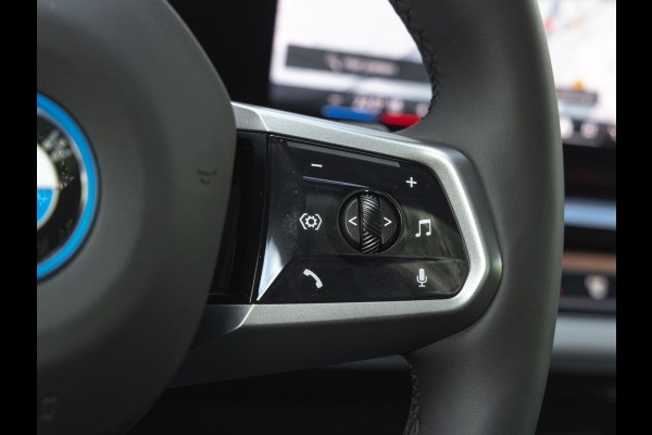 BMW i5 Touring eDrive40 M-Sport Pro - Pano - Onderstel Prof - Stoelventilatie