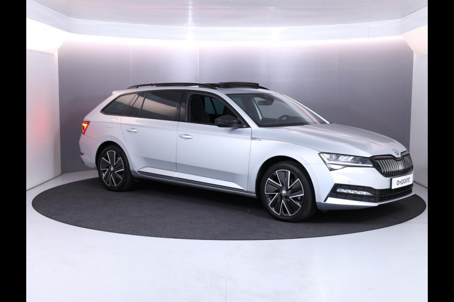 Škoda Superb Combi 1.4 TSI iV Sportline Business 218 pk | Verlengde garantie | Navigatie | Panoramadak | Parkeersensoren | Achteruitrijcamera | Stoelverwarming v/a |