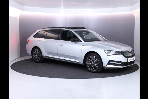 Škoda Superb Combi 1.4 TSI iV Sportline Business 218 pk | Verlengde garantie | Navigatie | Panoramadak | Parkeersensoren | Achteruitrijcamera | Stoelverwarming v/a |