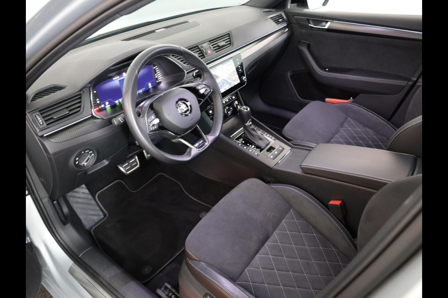 Škoda Superb Combi 1.4 TSI iV Sportline Business 218 pk | Verlengde garantie | Navigatie | Panoramadak | Parkeersensoren | Achteruitrijcamera | Stoelverwarming v/a |