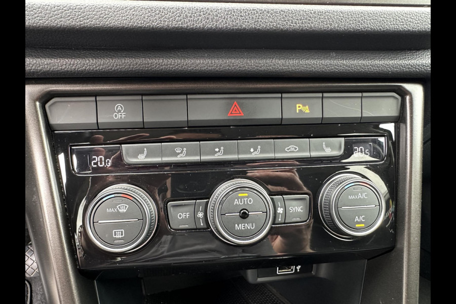 Volkswagen T-Roc 1.0 TSI Style 1eEig|ACC|Navi|Carplay|Climate|Trekhaak