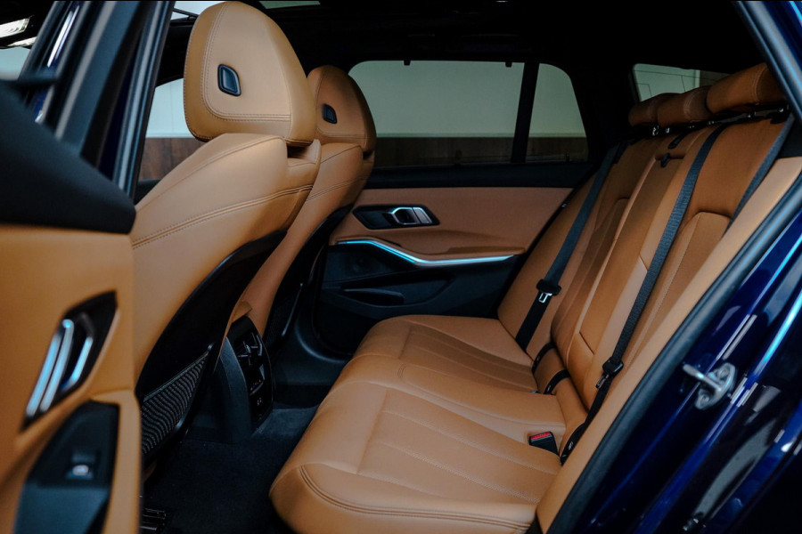 BMW 3 Serie Touring 320i High Executive M-sport |Pano|Memor|Head-Up|Trekhaak