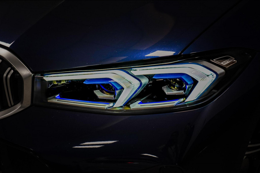 BMW 3 Serie Touring 320i High Executive M-sport |Pano|Memor|Head-Up|Trekhaak