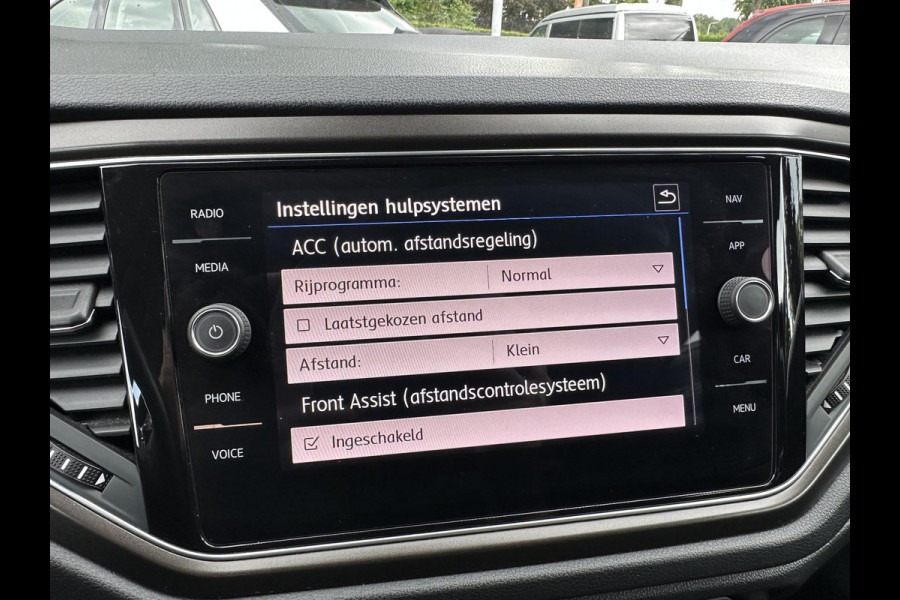 Volkswagen T-Roc 1.0 TSI Style 1eEig|ACC|Navi|Carplay|Climate|Trekhaak