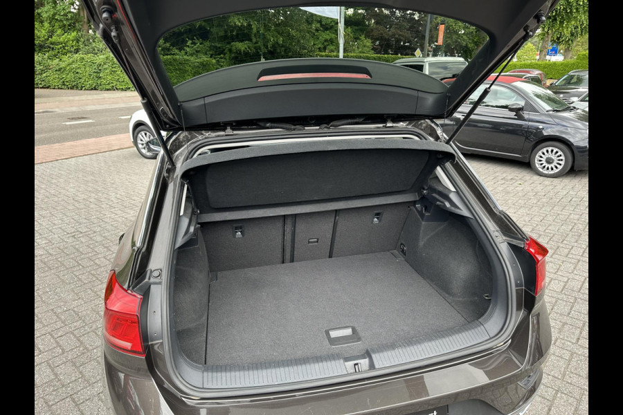 Volkswagen T-Roc 1.0 TSI Style 1eEig|ACC|Navi|Carplay|Climate|Trekhaak