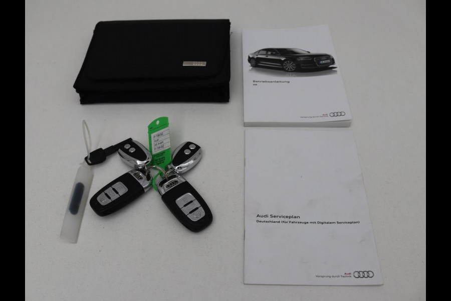 Audi A6 2.0 TFSI quattro S line | Stoelverwarming | Trekhaak | Leder/Alcantara | Camera | Navigatie | Achterbankverwarming | 20'' lichtmetalen velgen | Xenon | Parkeerhulp | Bluetooth