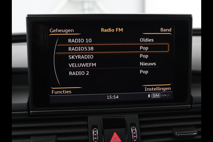 Audi A6 2.0 TFSI quattro S line | Stoelverwarming | Trekhaak | Leder/Alcantara | Camera | Navigatie | Achterbankverwarming | 20'' lichtmetalen velgen | Xenon | Parkeerhulp | Bluetooth