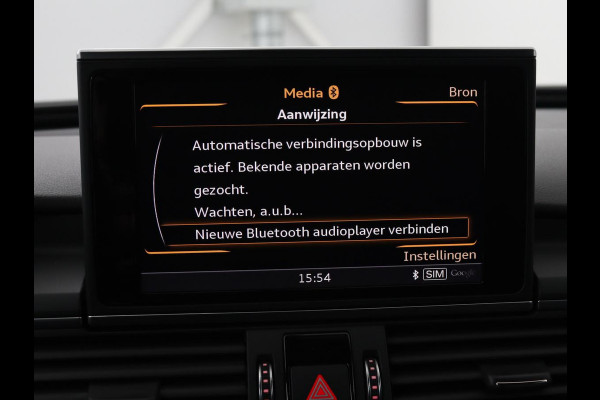Audi A6 2.0 TFSI quattro S line | Stoelverwarming | Trekhaak | Leder/Alcantara | Camera | Navigatie | Achterbankverwarming | 20'' lichtmetalen velgen | Xenon | Parkeerhulp | Bluetooth