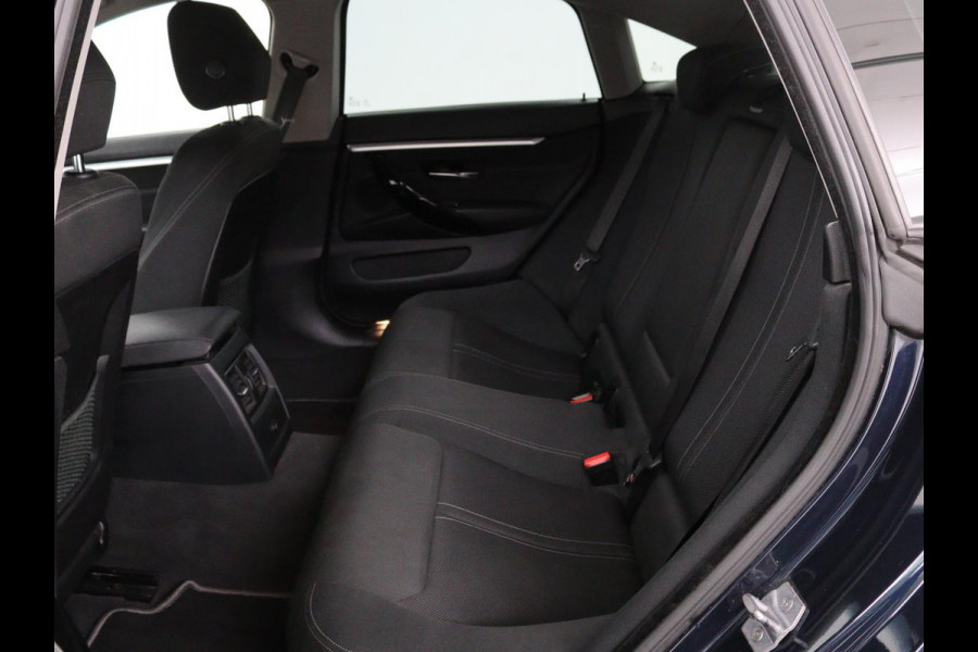 BMW 4 Serie Gran Coupé 420i Sport Line | Stoelverwarming | Full LED | Sportstoelen | Bluetooth | Climate control | Parkeerhulp | Cruise control