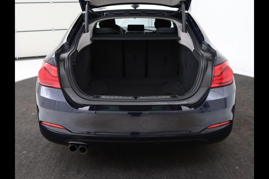 BMW 4 Serie Gran Coupé 420i Sport Line | Stoelverwarming | Full LED | Sportstoelen | Bluetooth | Climate control | Parkeerhulp | Cruise control