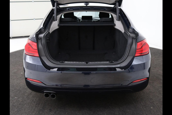 BMW 4 Serie Gran Coupé 420i Sport Line | Stoelverwarming | Full LED | Sportstoelen | Bluetooth | Climate control | Parkeerhulp | Cruise control