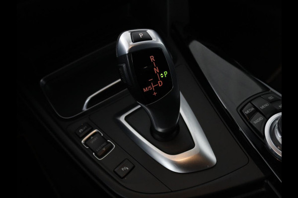BMW 4 Serie Gran Coupé 420i Sport Line | Stoelverwarming | Full LED | Sportstoelen | Bluetooth | Climate control | Parkeerhulp | Cruise control