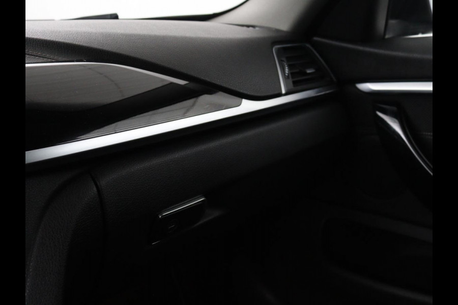 BMW 4 Serie Gran Coupé 420i Sport Line | Stoelverwarming | Full LED | Sportstoelen | Bluetooth | Climate control | Parkeerhulp | Cruise control