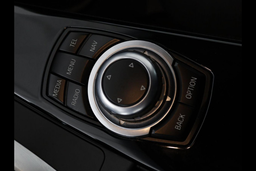 BMW 4 Serie Gran Coupé 420i Sport Line | Stoelverwarming | Full LED | Sportstoelen | Bluetooth | Climate control | Parkeerhulp | Cruise control