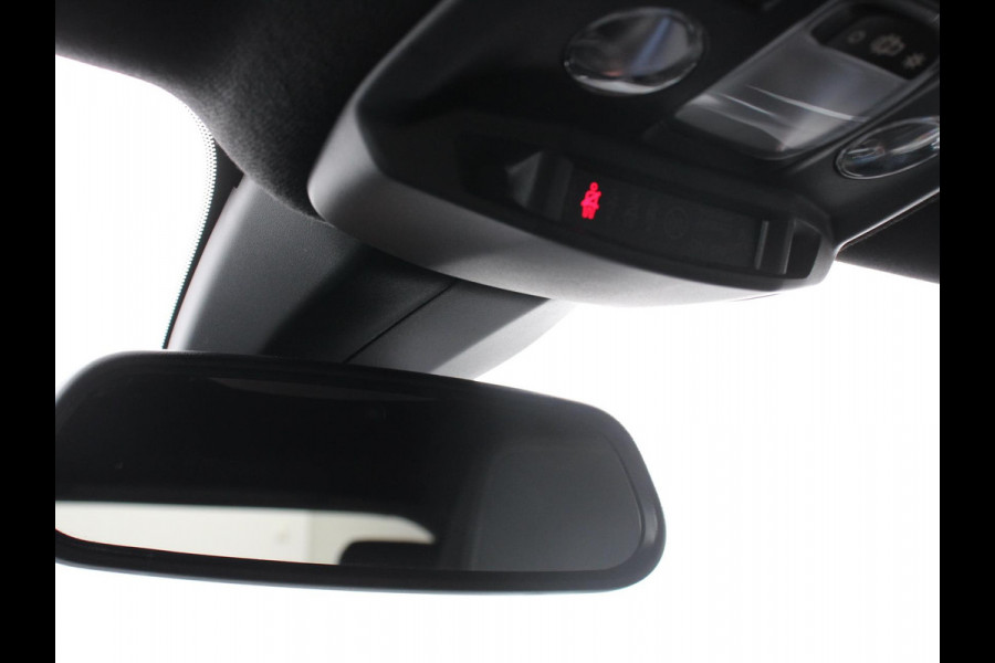 Opel Mokka 1.2 Turbo 130pk Automaat Ultimate Navigatie Apple Carplay/Android Auto Camera Parkeersensoren achter Crusie Control Stoel-en stuurverwarming Ledverlichting Getinte ramen Climate Control