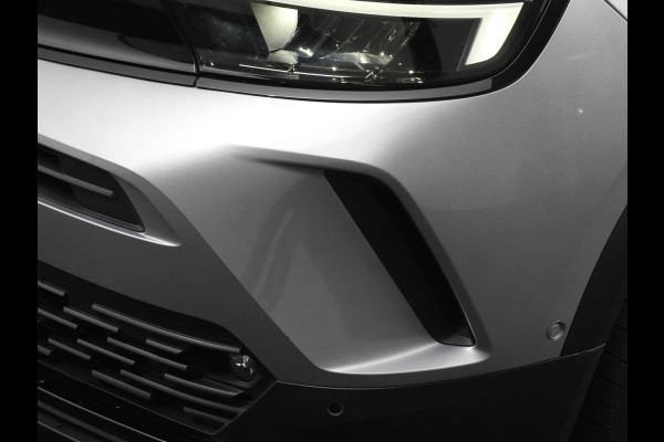 Opel Mokka 1.2 Turbo 130pk Automaat Ultimate Navigatie Apple Carplay/Android Auto Camera Parkeersensoren achter Crusie Control Stoel-en stuurverwarming Ledverlichting Getinte ramen Climate Control