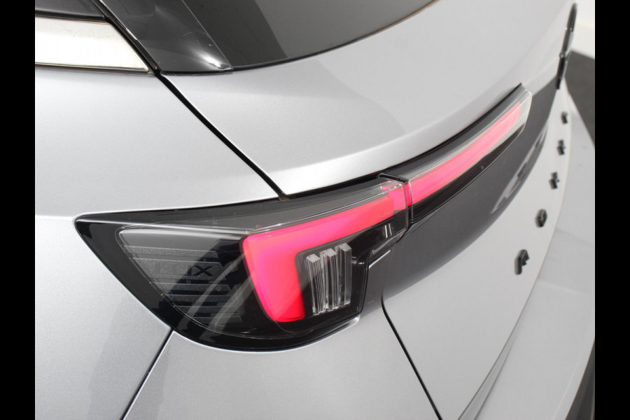 Opel Mokka 1.2 Turbo 130pk Automaat Ultimate Navigatie Apple Carplay/Android Auto Camera Parkeersensoren achter Crusie Control Stoel-en stuurverwarming Ledverlichting Getinte ramen Climate Control