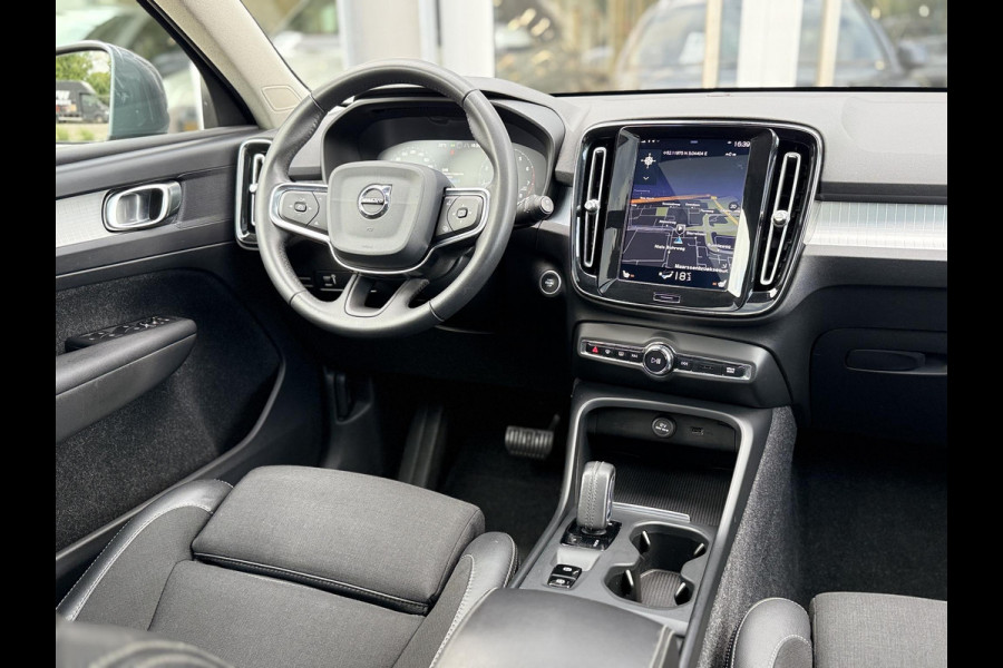 Volvo XC40 2.0 T4 190 PK AUT. Pano|El.Trekhaak|AutoPilot
