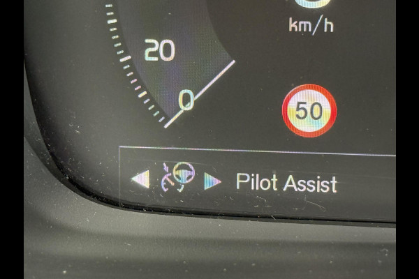 Volvo XC40 2.0 T4 190 PK AUT. Pano|El.Trekhaak|AutoPilot