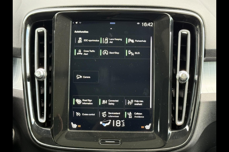 Volvo XC40 2.0 T4 190 PK AUT. Pano|El.Trekhaak|AutoPilot