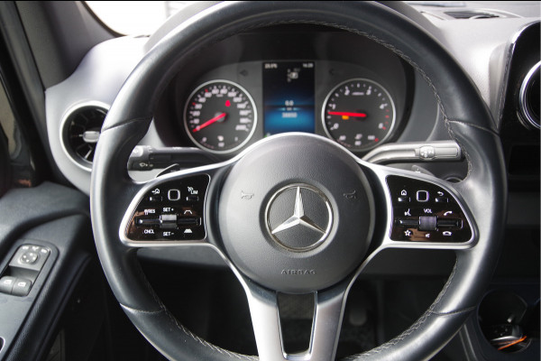 Mercedes-Benz Sprinter 319 3.0 V6 CDI L2H2 AUT. LED, ADAPT. CRUISE, 3.5T TREKHAAK, 38.000KM! 360 CAMERA, MBUX 10.25'', CLIMA, STOELVERWARMING, STANDKAC