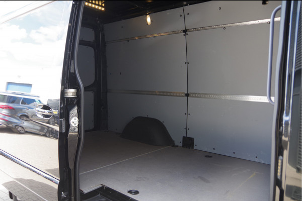 Mercedes-Benz Sprinter 319 3.0 V6 CDI L2H2 AUT. LED, ADAPT. CRUISE, 3.5T TREKHAAK, 38.000KM! 360 CAMERA, MBUX 10.25'', CLIMA, STOELVERWARMING, STANDKAC