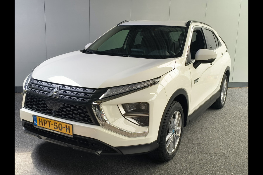 Mitsubishi Eclipse Cross 2.4 PHEV Intense Rijklaar + 12 maanden Bovag-garantie Henk Jongen Auto's in Helmond,  al 50 jaar service zoals 't hoort!