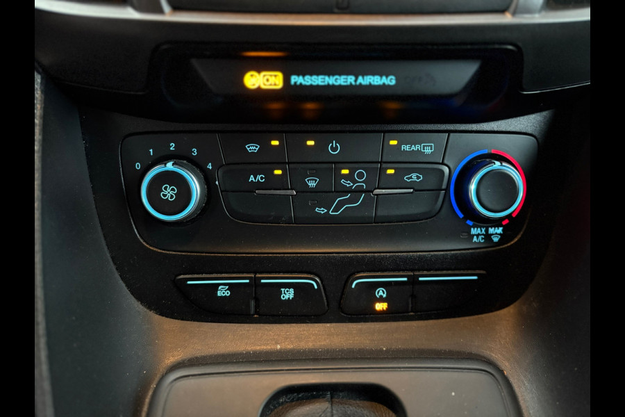 Ford Transit Connect 1.5 EcoBlue L1 - Automaat - Trekhaak - Carplay - 3 pers