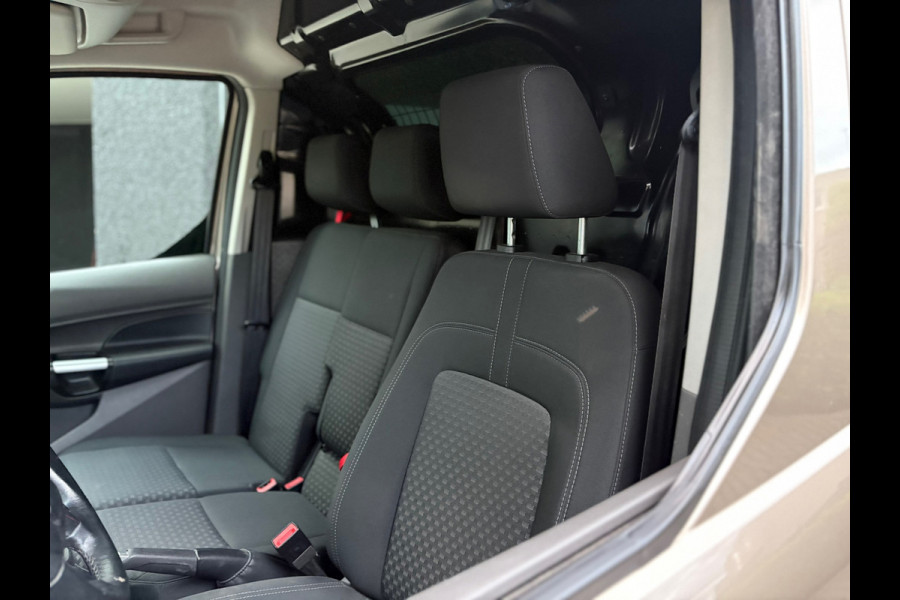 Ford Transit Connect 1.5 EcoBlue L1 - Automaat - Trekhaak - Carplay - 3 pers