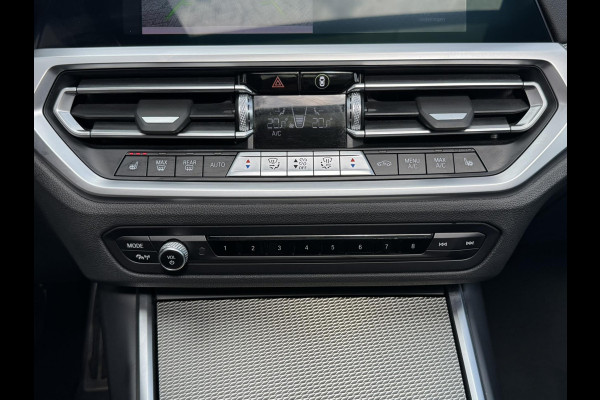 BMW 3 Serie Touring 320i High Exec. M-Sport individual Sfeer Leder Camera Pdc v+a Trekhaak Led