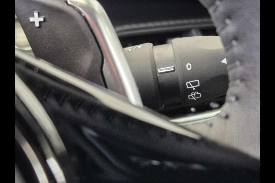 Peugeot 2008 1.2 PureTech 130 Allure Automaat | Navigatie | 360° Camera | Keyless Entry | Apple Carplay/Android Auto (Draadloos) |