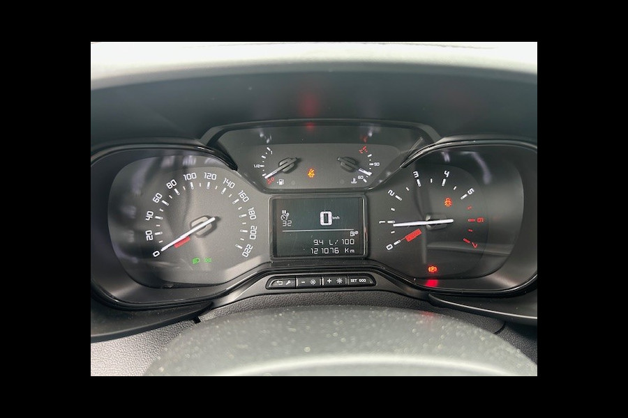 Citroën Berlingo 1.2 PureTech Club AIRCO I NAVIGATIE I APPLE CARPLAY I PDC I MULTIMEDIA I BETIMMERING LAADRUIMTE