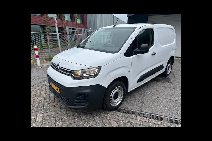Citroën Berlingo 1.2 PureTech Club AIRCO I NAVIGATIE I APPLE CARPLAY I PDC I MULTIMEDIA I BETIMMERING LAADRUIMTE