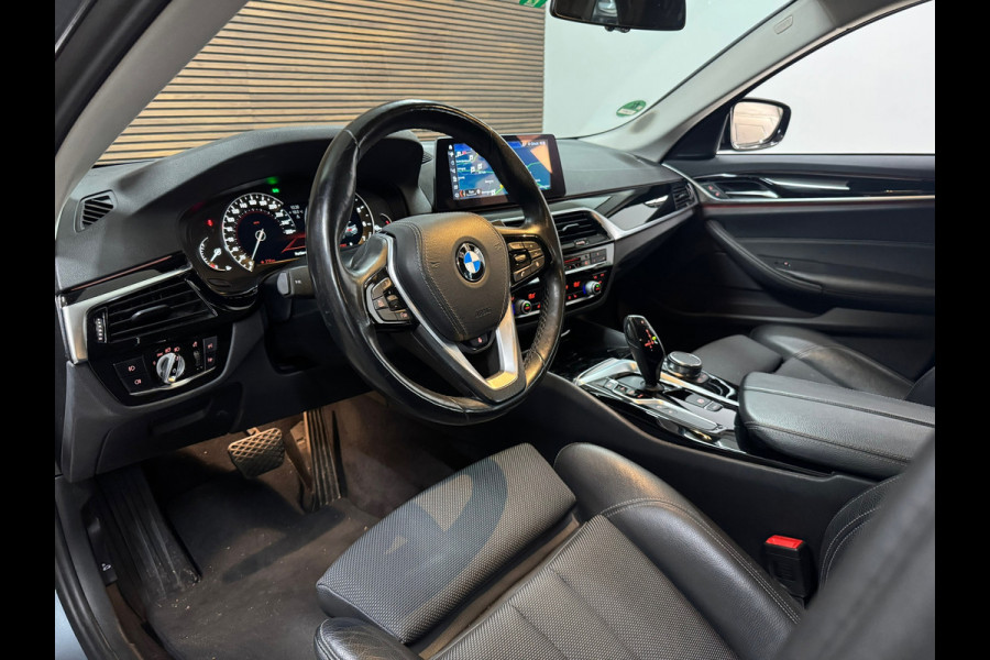 BMW 5 Serie Touring 520i High Executive Sportline | Leer | 360° Camera | Trekhaak