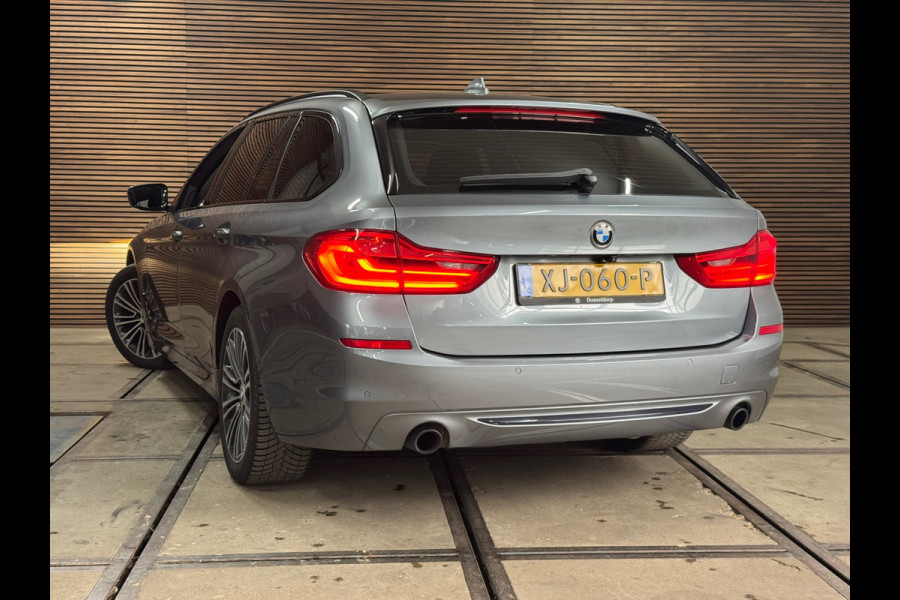 BMW 5 Serie Touring 520i High Executive Sportline | Leer | 360° Camera | Trekhaak