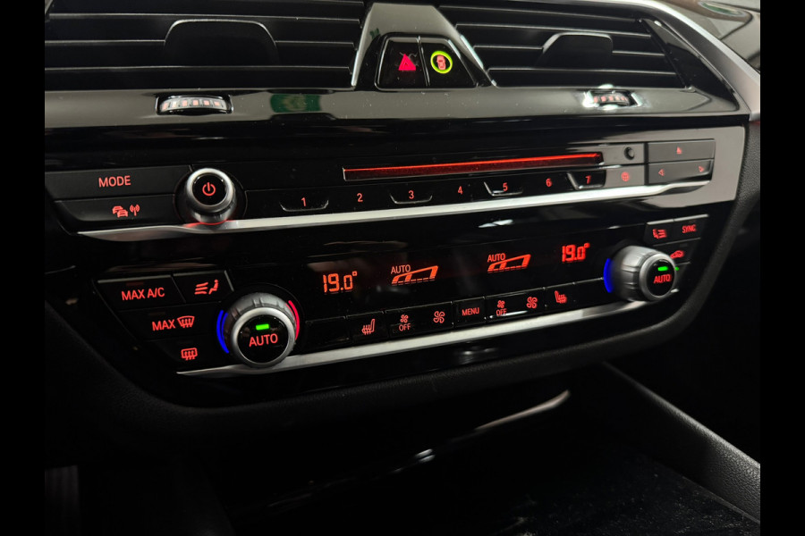 BMW 5 Serie Touring 520i High Executive Sportline | Leer | 360° Camera | Trekhaak