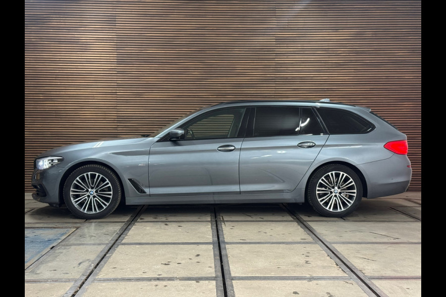 BMW 5 Serie Touring 520i High Executive Sportline | Leer | 360° Camera | Trekhaak