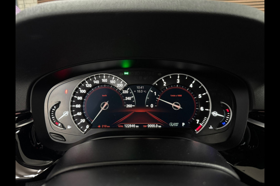 BMW 5 Serie Touring 520i High Executive Sportline | Leer | 360° Camera | Trekhaak