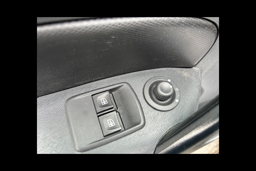 Renault Kangoo 1.5 dCi 75 Energy Comfort AIRCO I MULTIMEDIA I TREKHAAK I 1e EIGENAAR I COMPLETE ONDERHOUDSHISTORIE