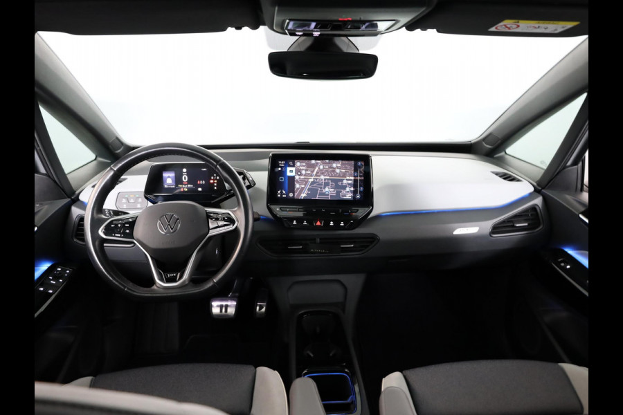 Volkswagen ID.3 First Max 58 kWh Pano.dak| Camera| dodehoek| Navi| LED| verwarmd stuur/vrstoelen